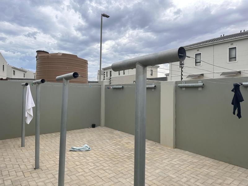 To Let 2 Bedroom Property for Rent in Parklands East Western Cape